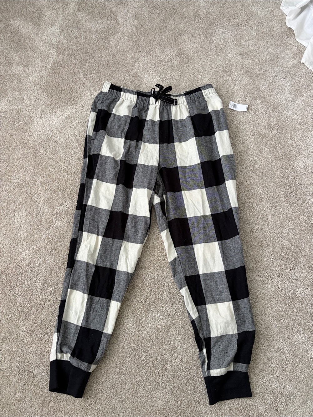 Old Navy Black & White Buffalo Plaid Joggers